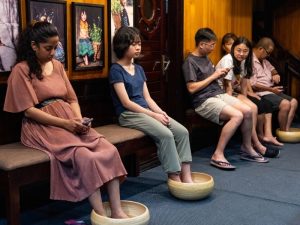 4 star Hera Classic Boutique Cruise – 3 Days 2 Nights Ha Long Bay Discovery
