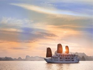 4 star Hera Classic Boutique Cruise – 3 Days 2 Nights Ha Long Bay Discovery