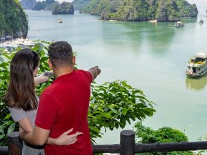 5-star Hera Grand Luxury Cruise – 2-Day Ha Long Bay Exploration