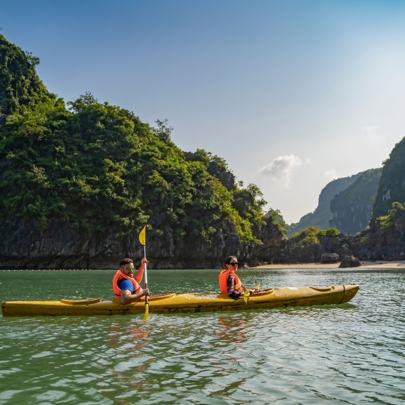5-star Hera Grand Luxury Cruise – 3-Day Ha Long Bay Discovery (11) 5-star Hera Grand Luxury Cruise – 3-Day Ha Long Bay Discovery