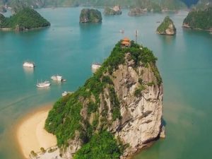 5-star Hera Grand Luxury Cruise – 3-Day Ha Long Bay Discovery