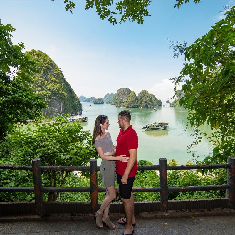 5-star Hera Grand Luxury Cruise – 3-Day Ha Long Bay Discovery (8) 5-star Hera Grand Luxury Cruise – 3-Day Ha Long Bay Discovery