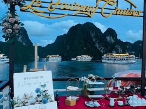 5-star Le Journey Luxury Cruise – 2-Day Journey to Viet Hai Village and Lan Ha Bay