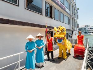 5-star Le Journey Luxury Cruise – 2-Day Journey to Viet Hai Village and Lan Ha Bay