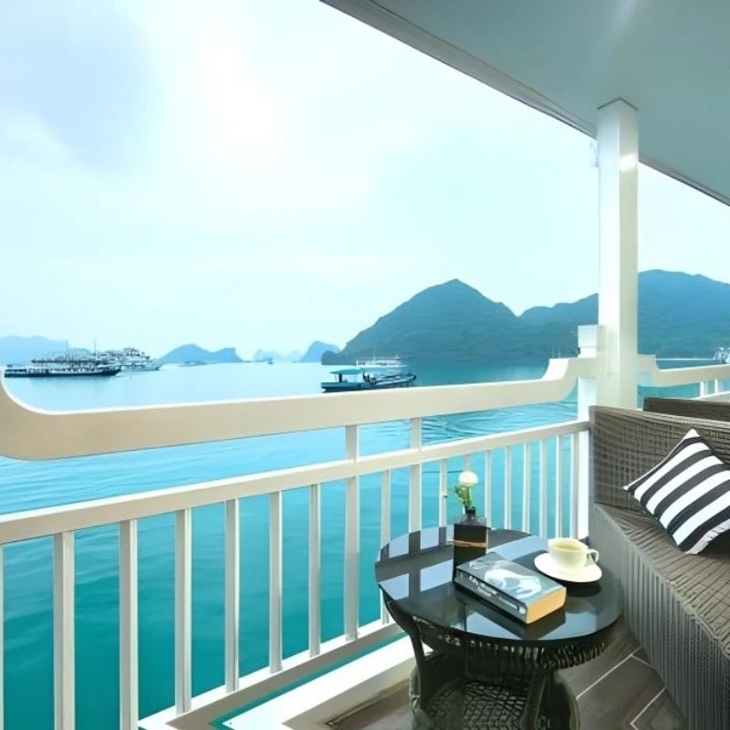 5-star Le Journey Luxury Cruise – 2-Day Journey to Viet Hai Village and Lan Ha Bay
