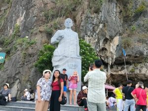 Amanda Legend Cruise – 2 Day Ha Long Bay 5 Star Escape