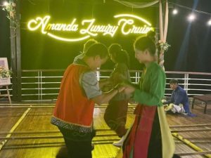 Amanda Legend Cruise – 3 Days 2 Nights Luxury Exploration of Bai Tu Long Bay