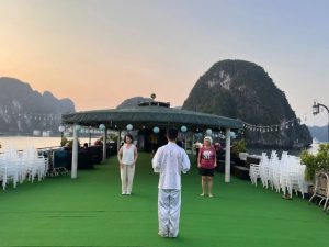 Amanda Legend Cruise – 3 Days 2 Nights Luxury Exploration of Bai Tu Long Bay