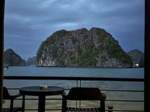 Amanda Legend Cruise – 4 Days 3 Nights Ha Long Bay Luxury Exploration ( Contact Price )