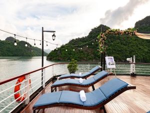 Amanda Luxury Cruise – 2 Days 1 Night Halong & Lan Ha Bay Exploration