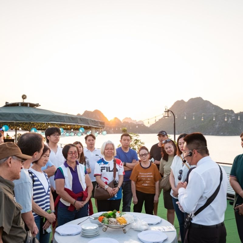 Amanda Premier Cruise 3 Days 2 Nights – Luxurious Ha Long Bay Exploration (1) Amanda Premier Cruise 3 Days 2 Nights – Luxurious Ha Long Bay Exploration