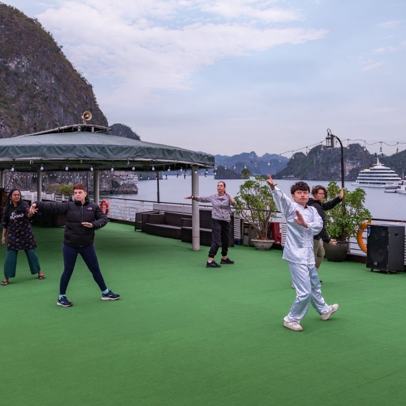Amanda Premier Cruise 3 Days 2 Nights – Luxurious Ha Long Bay Exploration (21) Amanda Premier Cruise 3 Days 2 Nights – Luxurious Ha Long Bay Exploration