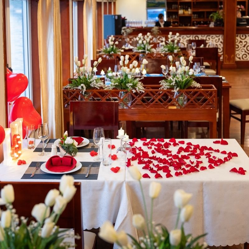 Amanda Premier Cruise 3 Days 2 Nights – Luxurious Ha Long Bay Exploration (24) Amanda Premier Cruise 3 Days 2 Nights – Luxurious Ha Long Bay Exploration