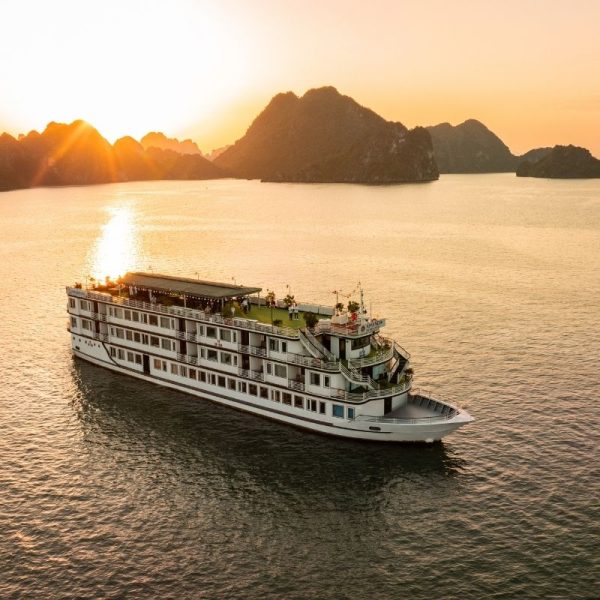 Amanda Premier Cruise 3 Days 2 Nights – Luxurious Ha Long Bay Exploration