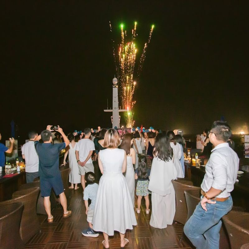 Enchanting Ha Long & Lan Ha Bay Escape on Erina Cruise – 2 Days 1 Night