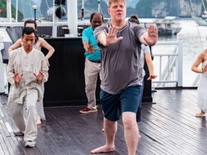 Ha Long Bay 2-Day Luxury Cruise with Hera Classic Boutique – Cave and Island Discovery