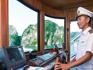 Ha Long Bay 2-Day Luxury Cruise with Hera Classic Boutique – Cave and Island Discovery