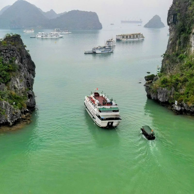 Ha Long Bay 3-Day Le Journey Premium Cruise – Explore Sung Sot Cave, Titop Island, Lan Ha Bay & Pearl Farm (10) Ha Long Bay 3-Day Le Journey Premium Cruise – Explore Sung Sot Cave, Titop Island, Lan Ha Bay & Pearl Farm