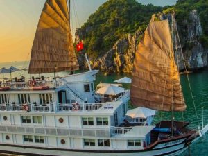 Ha Long Bay 3-Day Le Journey Premium Cruise – Explore Sung Sot Cave, Titop Island, Lan Ha Bay & Pearl Farm