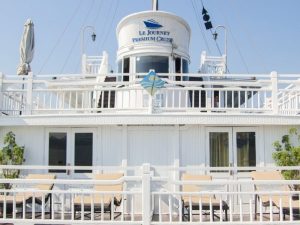 Ha Long Bay 3-Day Le Journey Premium Cruise – Explore Sung Sot Cave, Titop Island, Lan Ha Bay & Pearl Farm