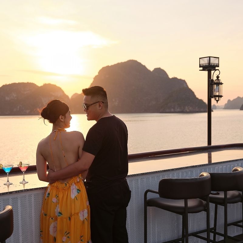 Ha Long Bay Day Cruise with Diamond Cruise – 1 Day Scenic Journey