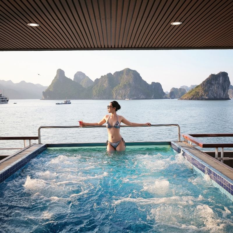 Ha Long Bay Day Cruise with Diamond Cruise – 1 Day Scenic Journey