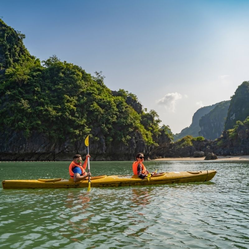 Ha Long Bay Luxury Cruise – 3-Day Journey with 5 Star Amanda Cruise