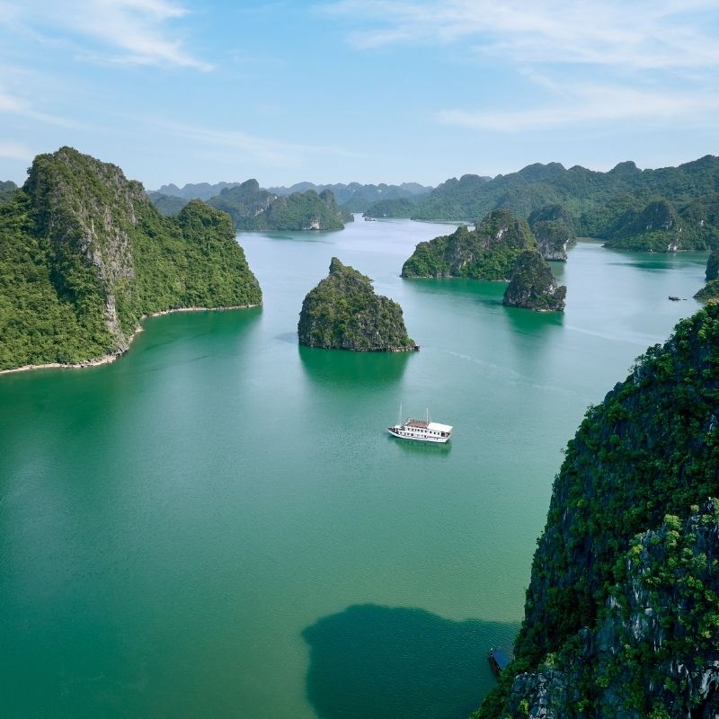 Ha Long Bay Luxury Cruise – 4 Days, 3 Nights Journey with Amanda Legend ( Line 4 ) ( Contact Price ) (8) Ha Long Bay Luxury Cruise – 4 Days, 3 Nights Journey with Amanda Legend ( Line 4 ) ( Contact Price )