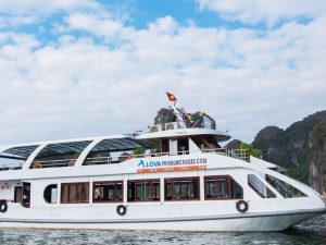 Ha Long Bay Premium Day Cruise with Alova – 5.5-Hour Scenic Discovery