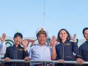 Ha Long Bay Premium Day Cruise with Alova – 5.5-Hour Scenic Discovery