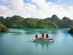 Ha Long Bay and Lan Ha Bay Luxury Cruise – 3 Days 2 Nights Journey with Amanda Luxury Cruise