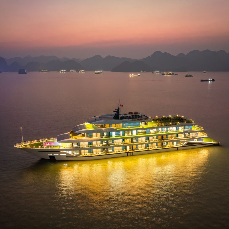 Ha Long Bay – Lan Ha Bay 2-Day 1-Night Cruise Tour with Dark & Bright Cave Exploration (14) Ha Long Bay – Lan Ha Bay 2-Day 1-Night Cruise Tour with Dark & Bright Cave Exploration