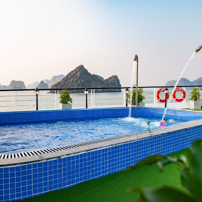 Ha Long Bay – Lan Ha Bay 2-Day 1-Night Cruise Tour with Dark & Bright Cave Exploration