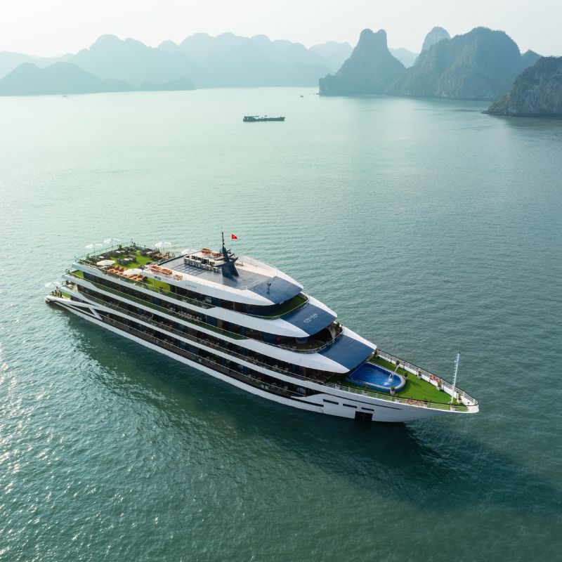 Ha Long Bay – Lan Ha Bay 3-Day 2-Night Cruise with Viet Hai Village and Dark & Bright Cave