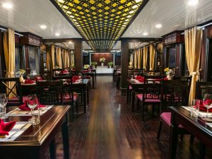 La Regina Classic Cruise 2 Days 1 Night - Bai Tu Long Bay