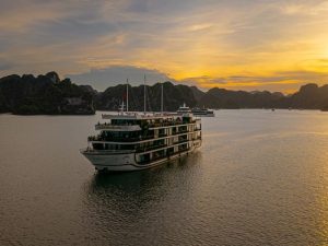 La Regina Grand Cruise 2 Days 1 Night