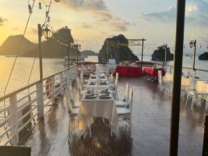 Le Journey Luxury Cruise – 3 Days 2 Nights Ha Long and Lan Ha Bay Exploration