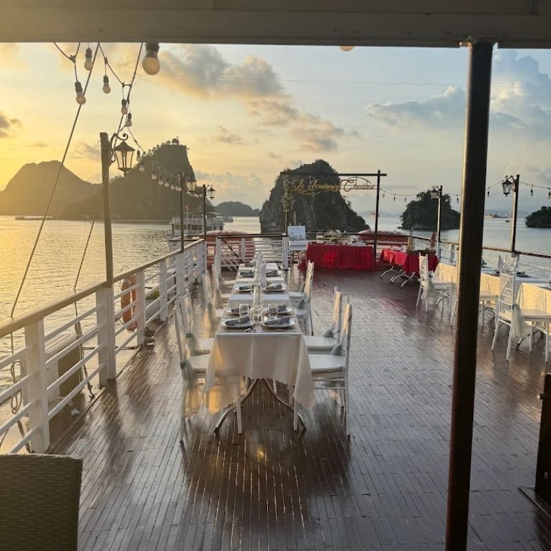 Le Journey Luxury Cruise – 3 Days 2 Nights Ha Long and Lan Ha Bay Exploration