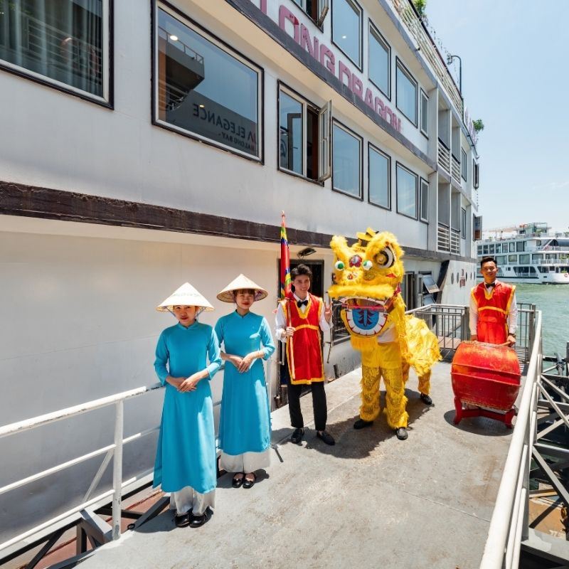 Le Journey Luxury Cruise – 3 Days 2 Nights Ha Long and Lan Ha Bay Exploration (4) Le Journey Luxury Cruise – 3 Days 2 Nights Ha Long and Lan Ha Bay Exploration