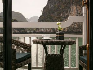 Le Journey Luxury Cruise – 3 Days 2 Nights Ha Long and Lan Ha Bay Exploration