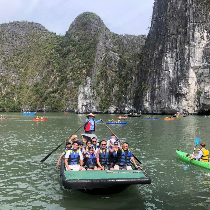 Verdure Lotus Luxury Cruise – 2 Day Ha Long Bay Voyage (4) Verdure Lotus Luxury Cruise – 2 Day Ha Long Bay Voyage