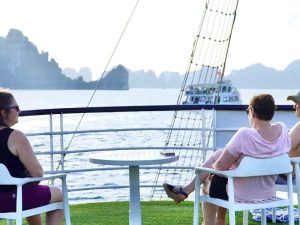 Wego Ha Long Bay 4 Hour Cruise – Short Journey to Thien Cung Grotto and Ba Hang Village