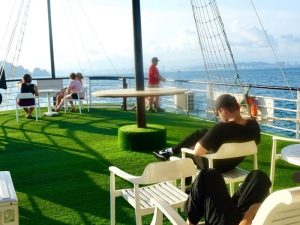 Wego Ha Long Bay 4 Hour Cruise – Short Journey to Thien Cung Grotto and Ba Hang Village