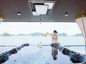 Ha Long Bay Apollo Cruise – 6-Hour Scenic Day Tour
