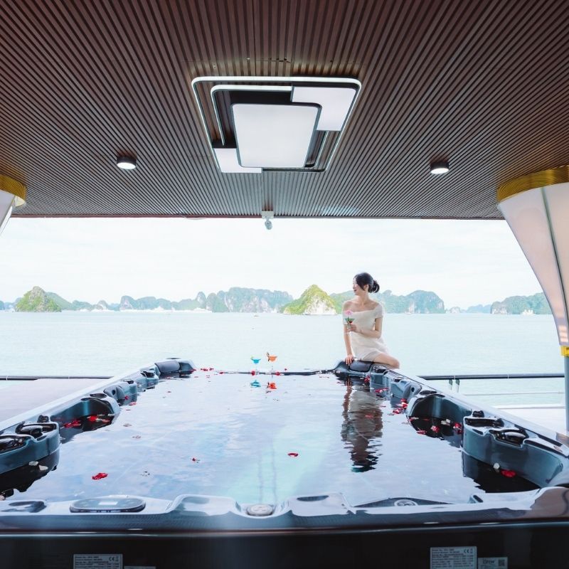Ha Long Bay Apollo Cruise – 6-Hour Scenic Day Tour
