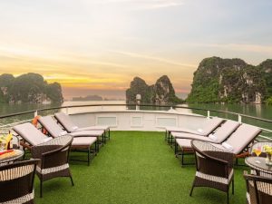Ha Long Bay Deluxe Cruise – 6-Hour Scenic Day Tour